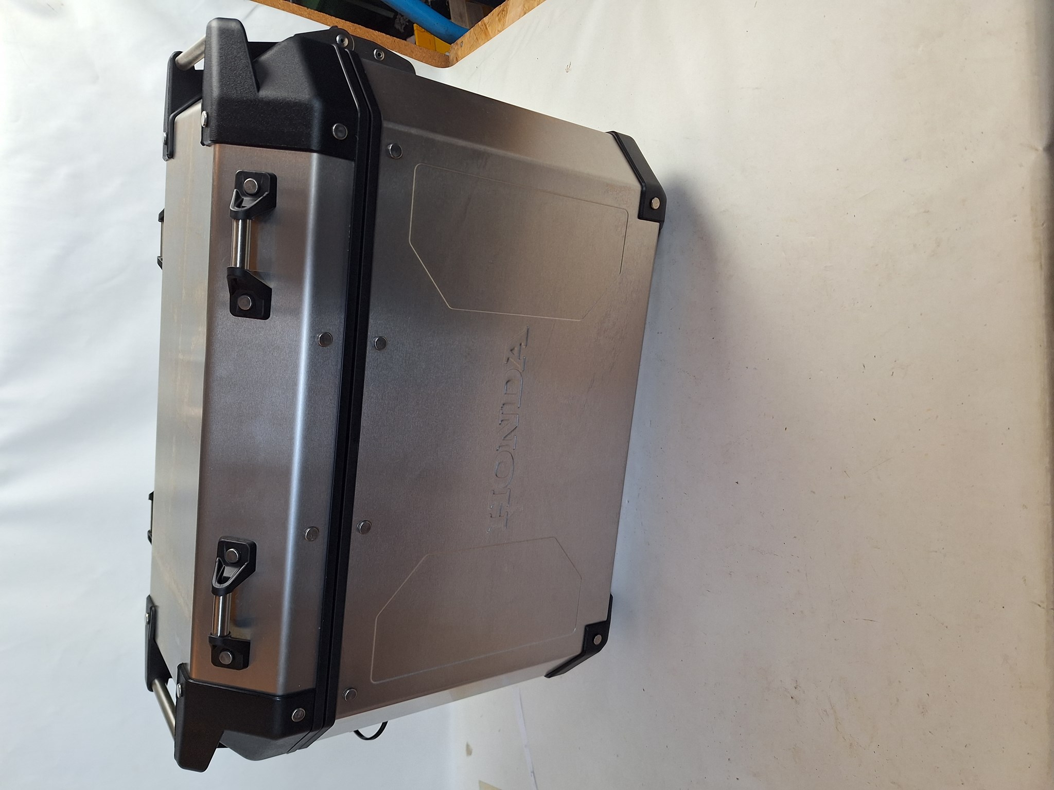 Picture of KIT,TOP BOX(AL)  08L73-MKS-E00  CRF1100L
